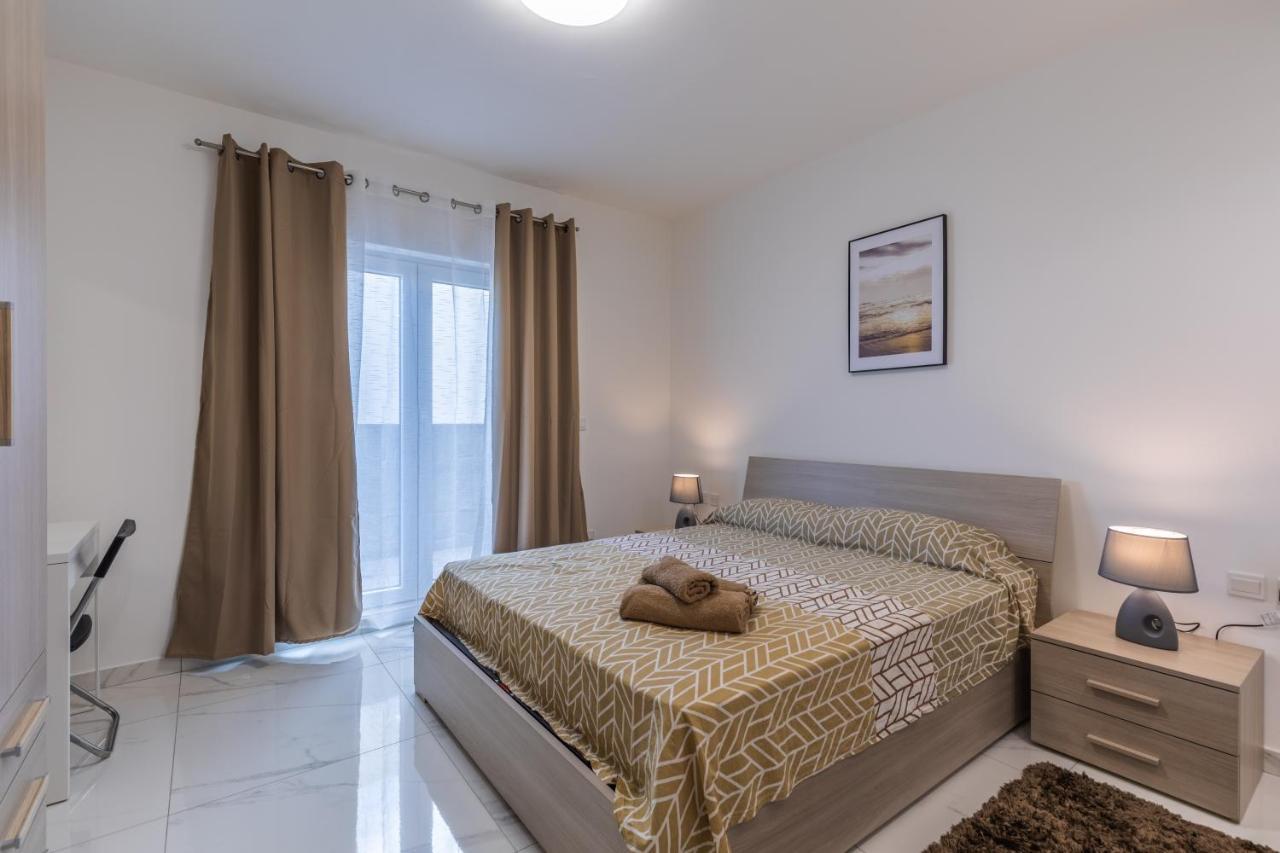 Terrace View-Stylish Two Bedrooms Fully Ac-Wifi Penthouse مسيدا المظهر الخارجي الصورة