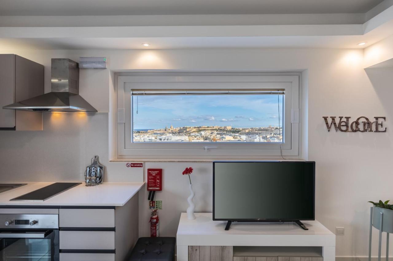 Terrace View-Stylish Two Bedrooms Fully Ac-Wifi Penthouse مسيدا المظهر الخارجي الصورة