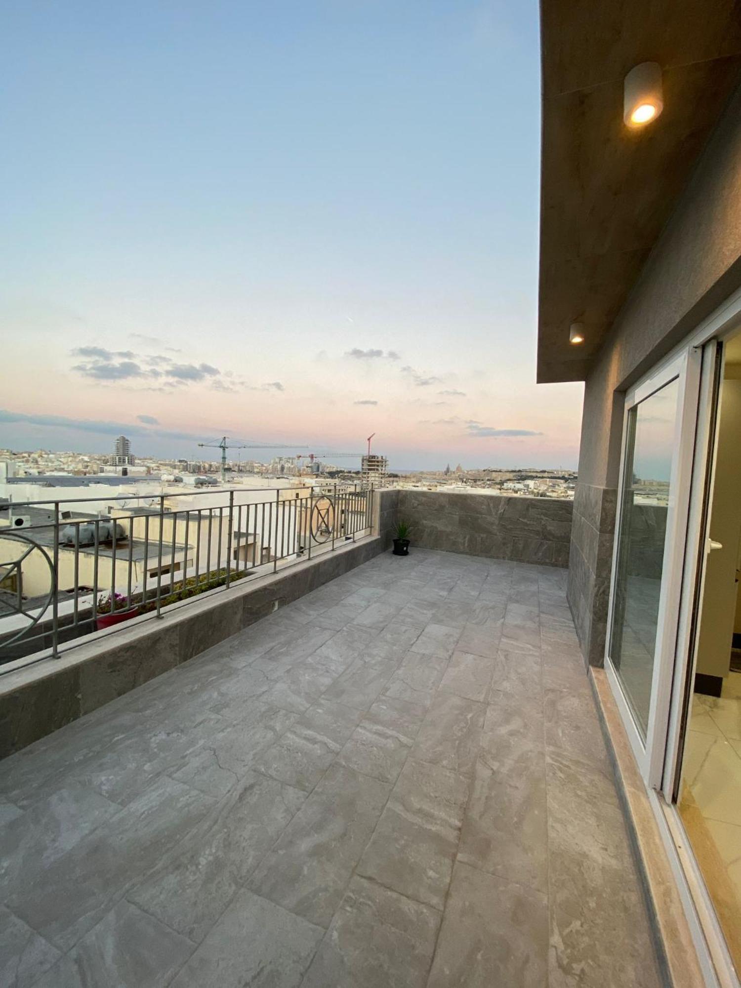 Terrace View-Stylish Two Bedrooms Fully Ac-Wifi Penthouse مسيدا المظهر الخارجي الصورة